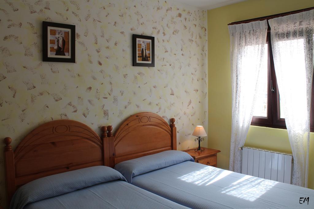 Pension Vega De Pas Comillas Εξωτερικό φωτογραφία